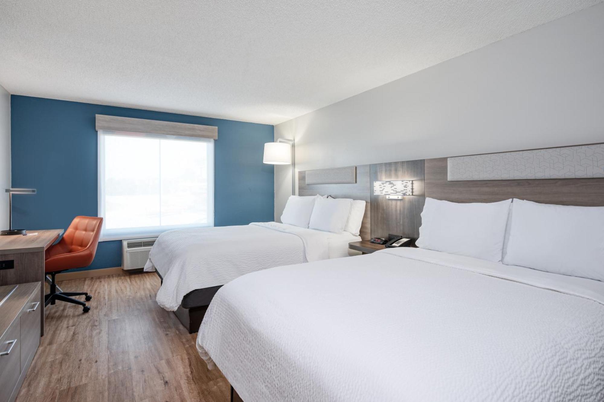 Standard Room with Two Queen Beds